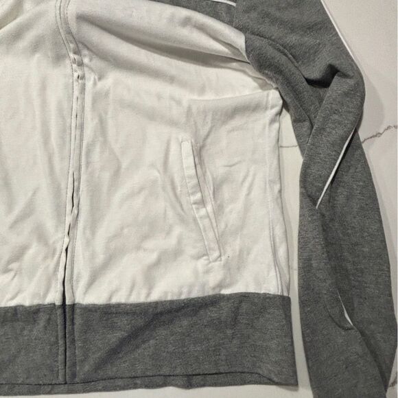 Stitch Trend Gray White Lightweight Women’s Sweatshirt Track Workout gym Size S - Picture 9 of 16